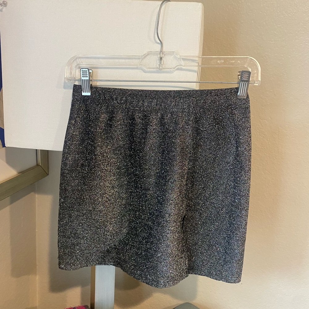 mini skirt